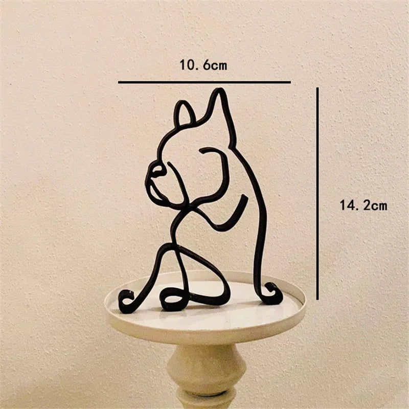 Metalna skulptura psa – apstraktna minimalistička figura za dom