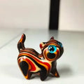 Mala drvena figura mačke – ručno rezbarena, od sandalovine